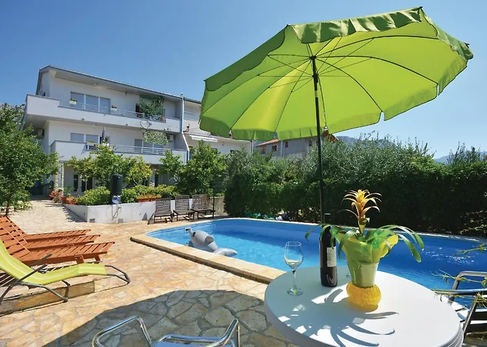 1 Bedroom Nice Apartment In Kastel Sucurac