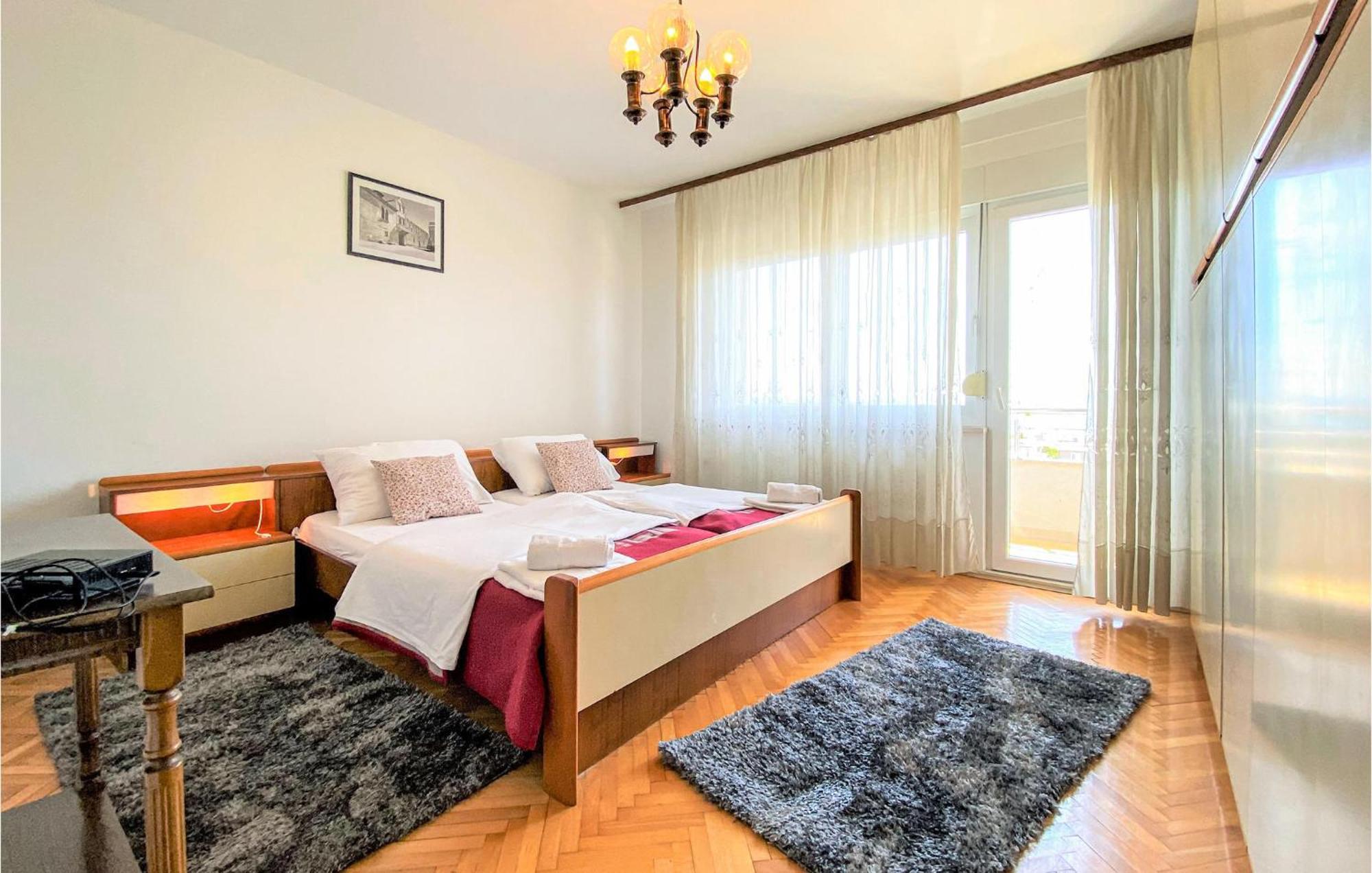 Apartment 1 Bedroom In Kastel Sucurac