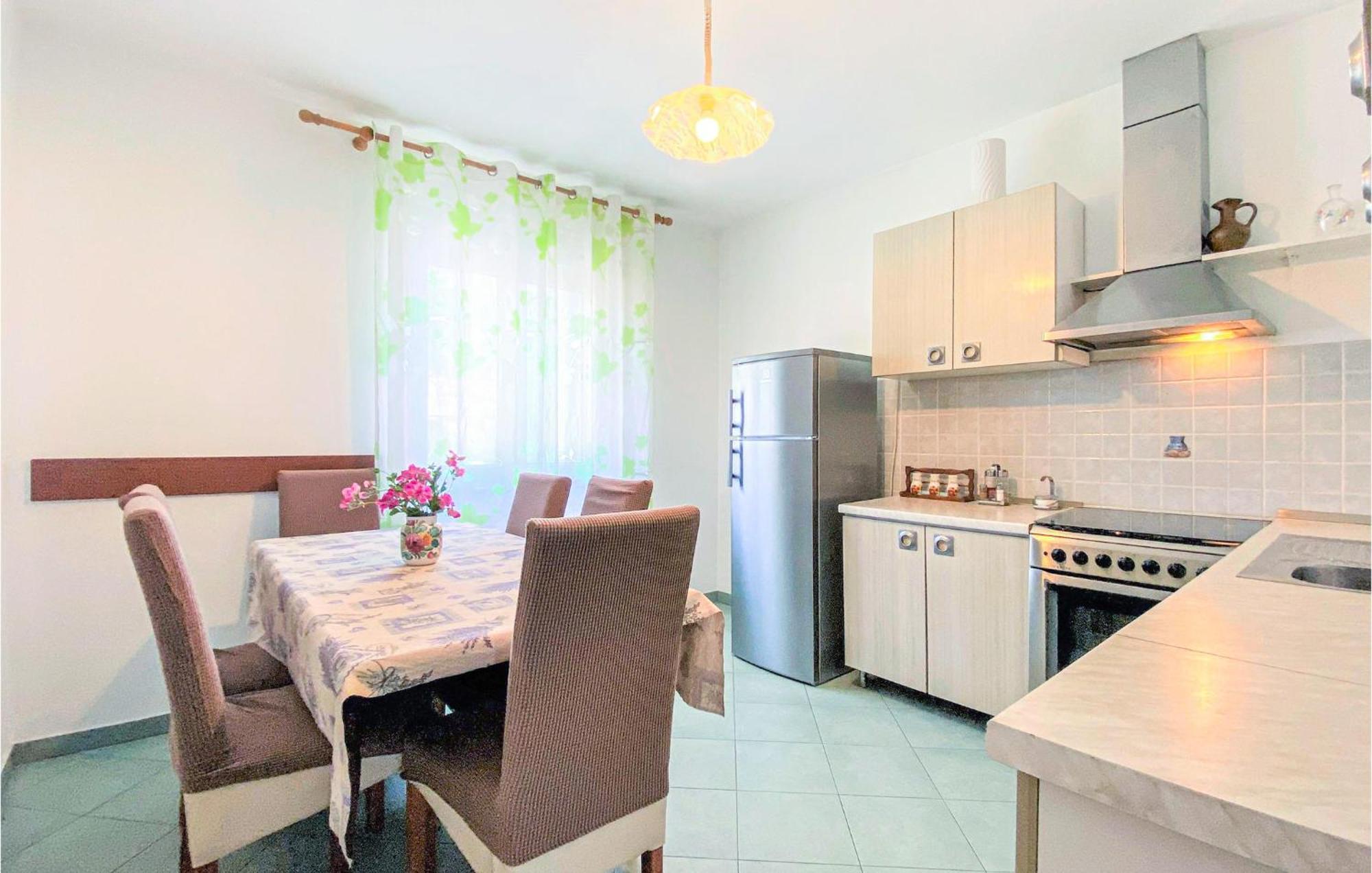 1 Bedroom In Kastel Sucurac * Kastela